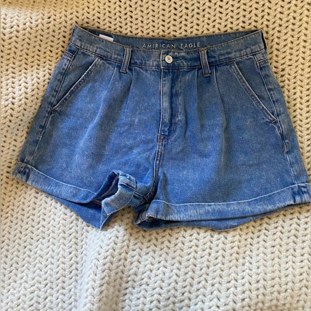 America  eagle. Mom short